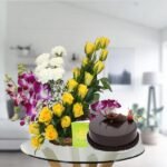 mix flower basket and chocolate cake