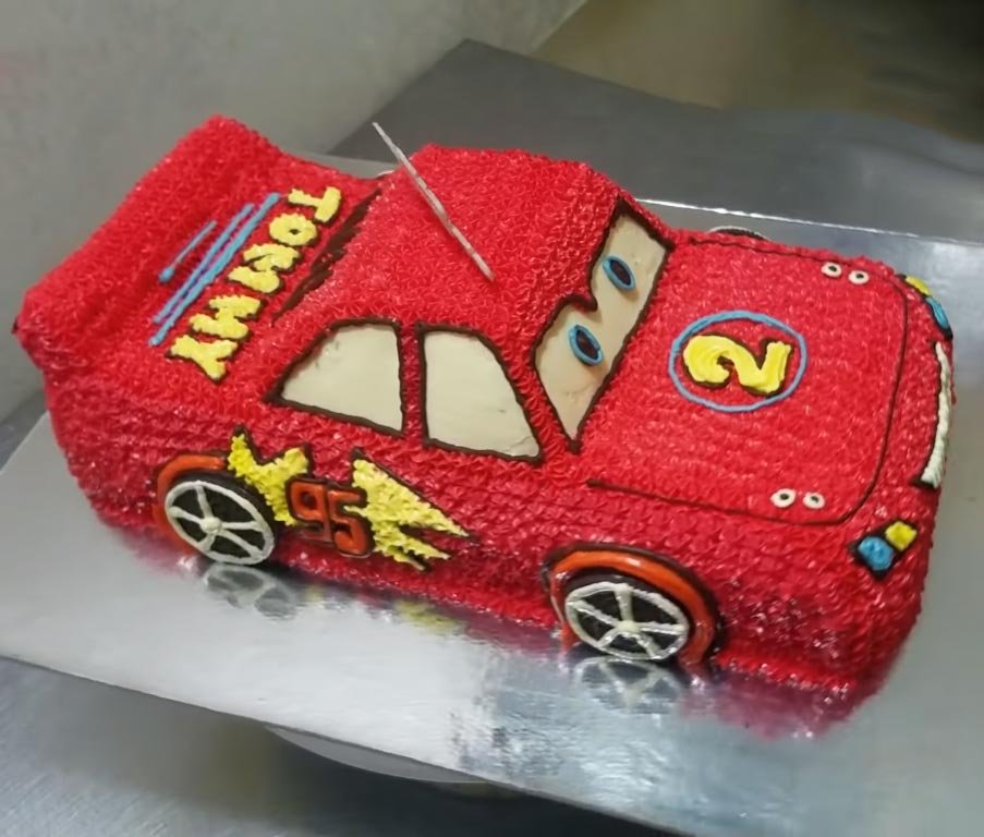 Lightning Mcqueen Car Shape Cake Delivery Chennai Order Cake Online  Chennai Cake Home Delivery Send Cake as Gift by Dona Cakes World Online  Shopping India